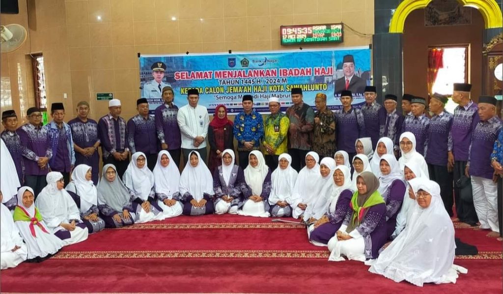 Pj Wako Fauzan Hasan Lepas 63 Calon Jemaah Haji Kota Sawahlunto Ke